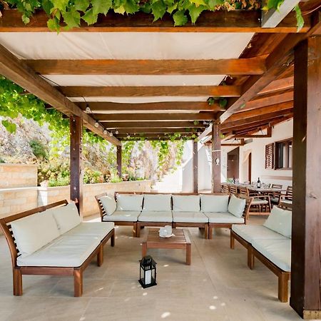 Villa Majda At The Paradise Beach Murvica  Exterior photo